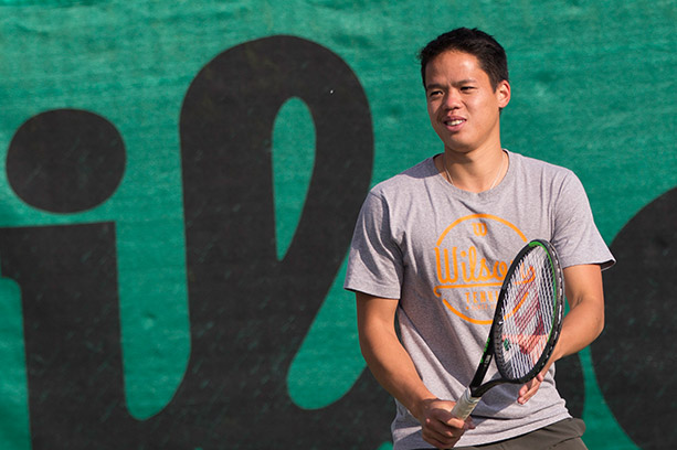 Nathan Seatun in tennis academie barrere