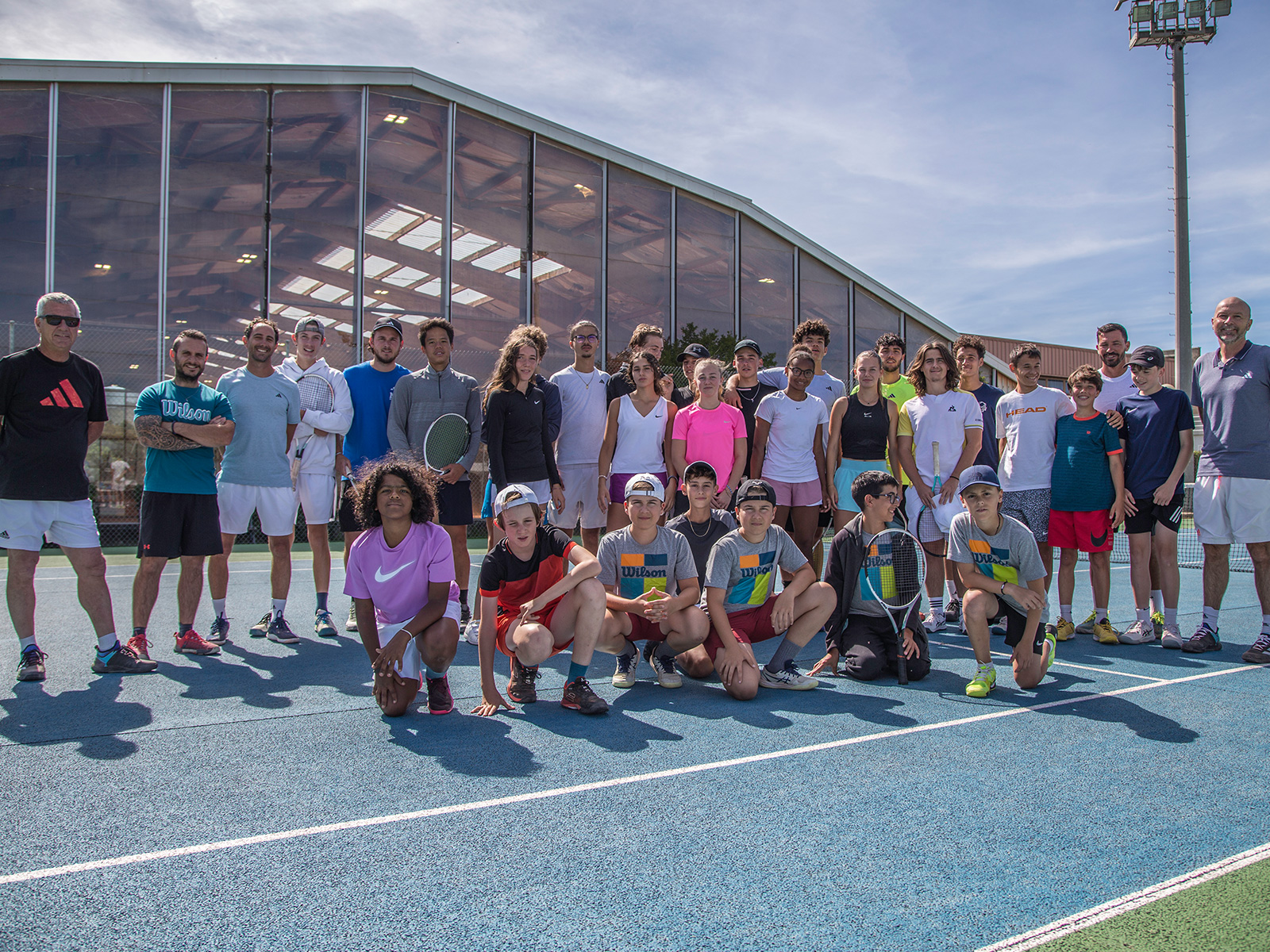 School tennis team and youth players - Academie tennis alain barrere